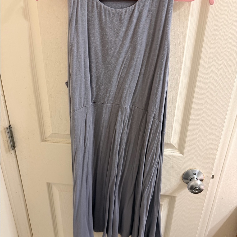 Athleta Charcoal/Blue Sleeveless Top